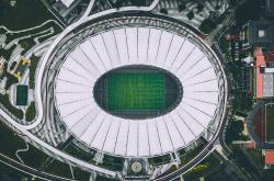开云体育直播-冰火两重天，2026世界杯C组关键战，维尼修斯点燃桑巴火焰，挪威寒冰击穿奥地利防线