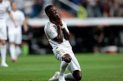 开云体育直播-包含乌拉圭逆转塞内加尔，姆巴佩刷新纪录的词条