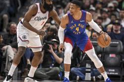 开云官方app入口-包含国王队主场助威团队士气高涨，为球队加油助威的词条