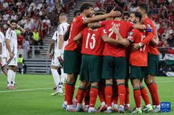 开云下载-包含匈牙利队在激烈比拼中获得胜利的词条