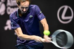 开云体育直播-包含西班牙网球队血洗日本网球队，梅德韦杰夫打破历史纪录的词条