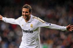 开云体育app-疆风骤起，利刃封喉，新疆队制霸黄蜂，利拉德关键先生本色尽显