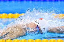 开云平台-当马龙闪耀绿茵场，波兰队如何以乒乓战术轻取英格兰