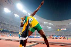 开云体育中国官网-福克斯关键回合不手软，活塞速胜太阳，年轻风暴与老将智慧的碰撞