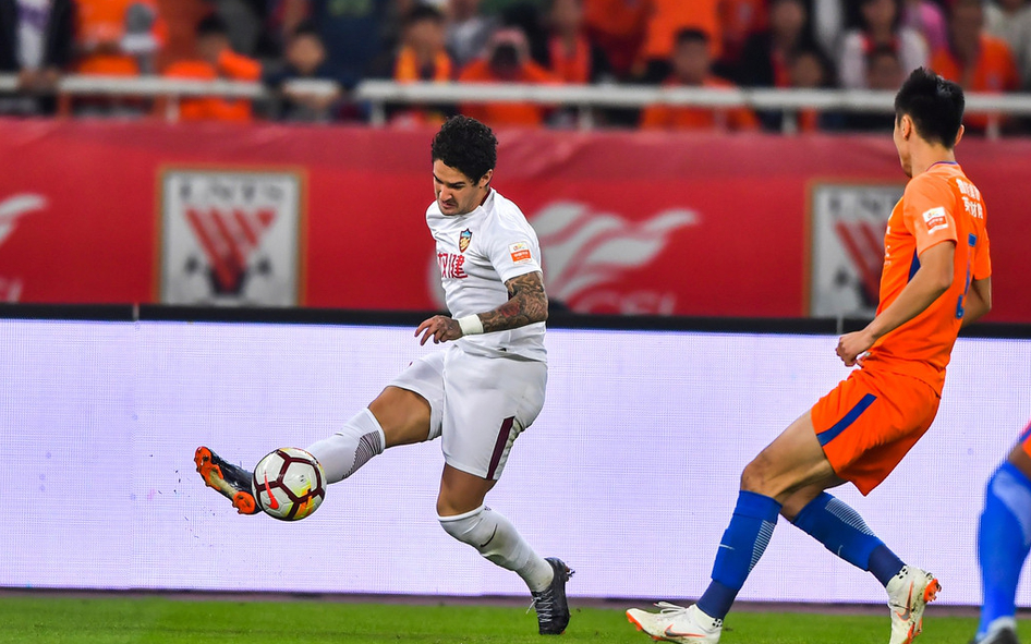 克劳斯特尼茨队备战双线赛事,球员疲劳不容易的简单介绍 克劳斯特尼茨队备战双线赛事,球员疲劳不容易的简单介绍