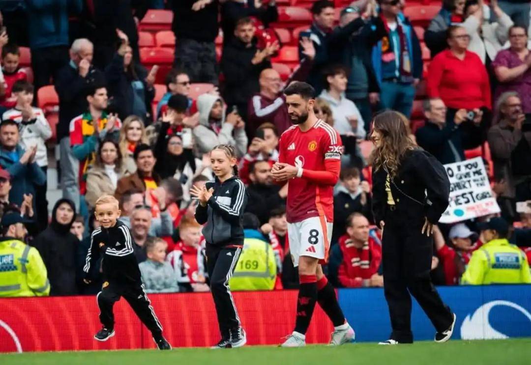 包含2025年俱乐部世界杯:曼联全队备战内幕的词条 包含2025年俱乐部世界杯:曼联全队备战内幕的词条