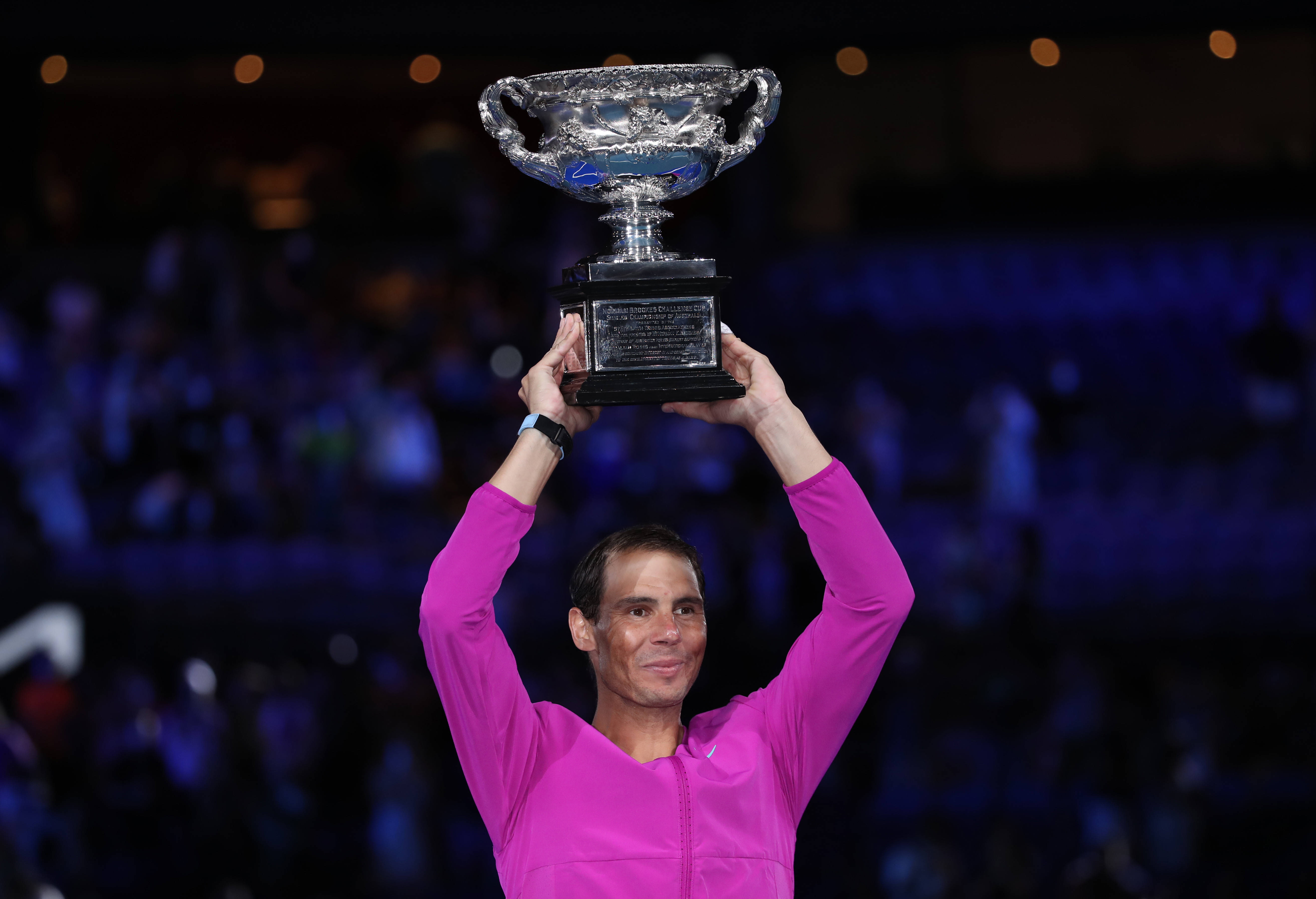 意大利网球队碾压西班牙网球队，纳达尔关键制胜