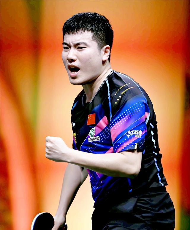 阿里昂队与对手激战，最终夺得胜利