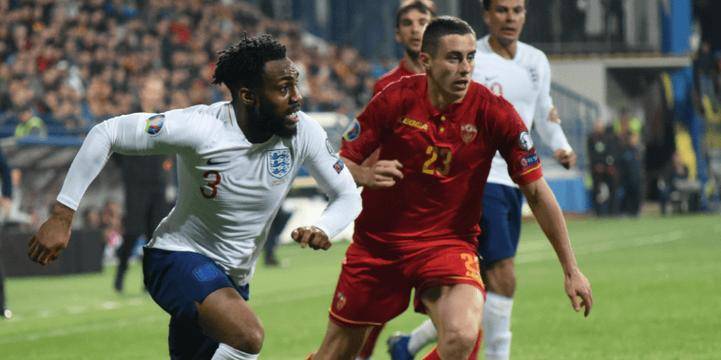 包含亚洲足球豪门融合，泰国伊拉克再战赛场的词条