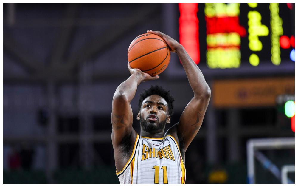 外援率先突破，东部球队领先一步