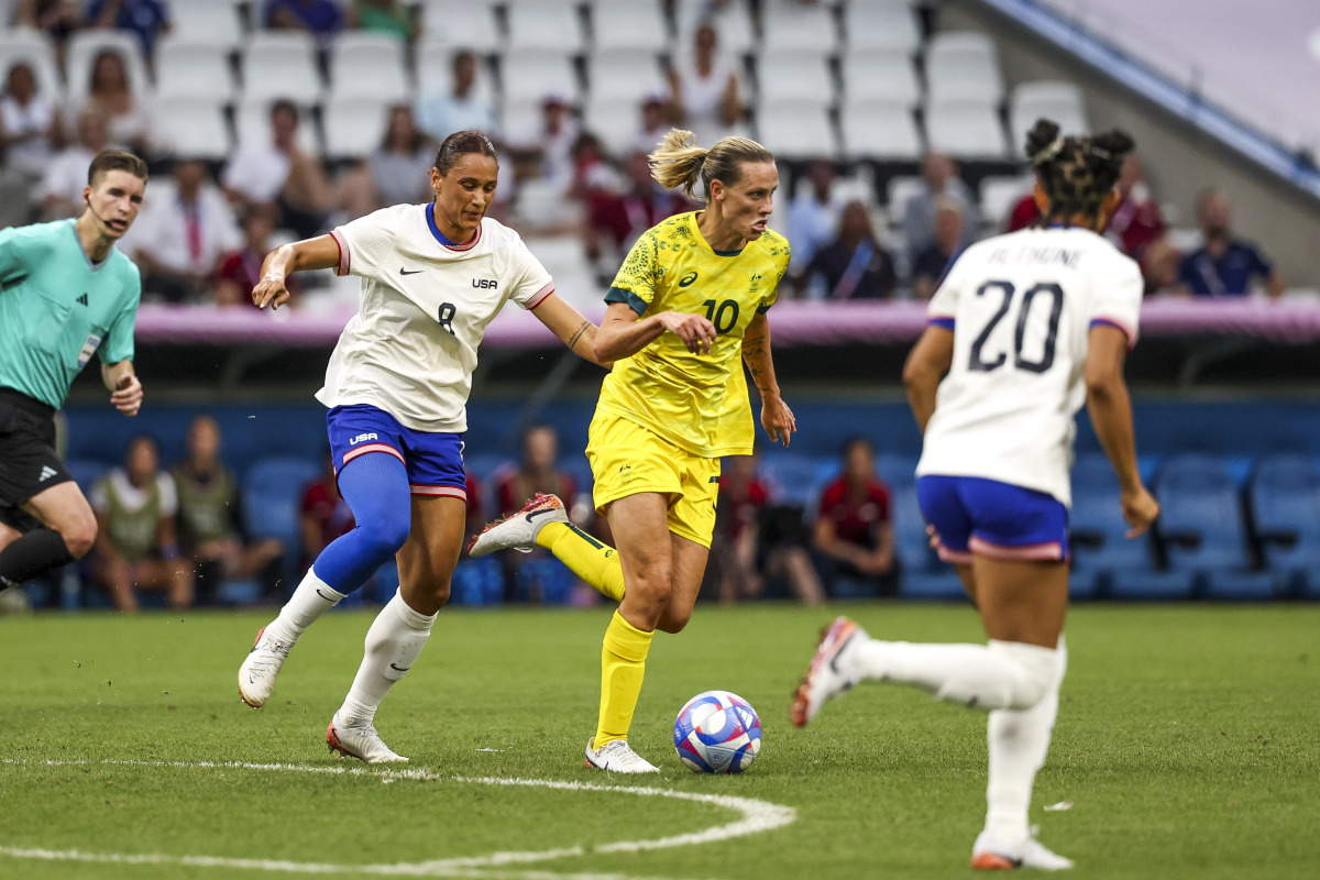 包含英国女足队员全面备战冠军风光在前方等待的词条 包含英国女足队员全面备战冠军风光在前方等待的词条