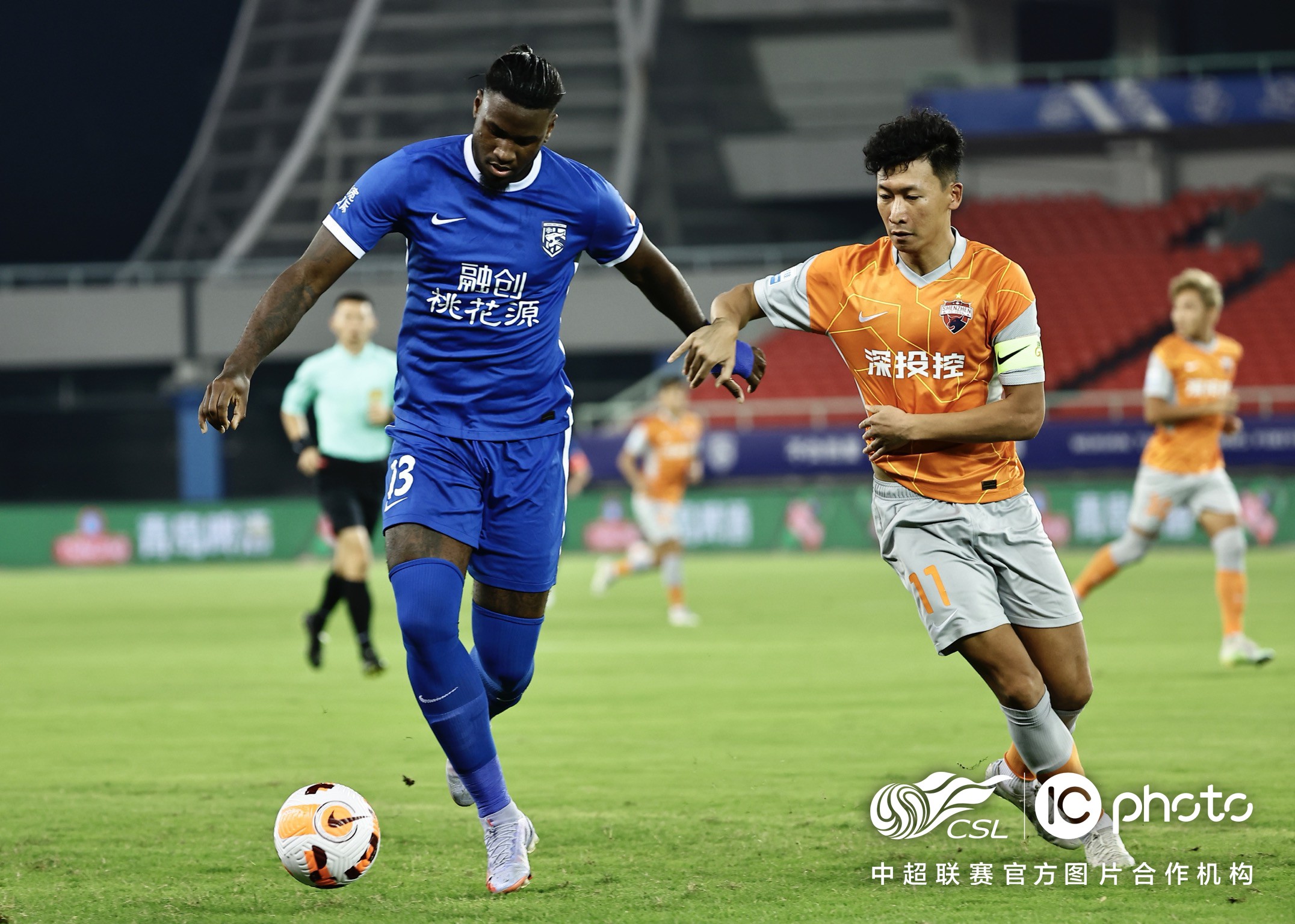 卡达菲球员表现出色，助球队获得胜利的简单介绍