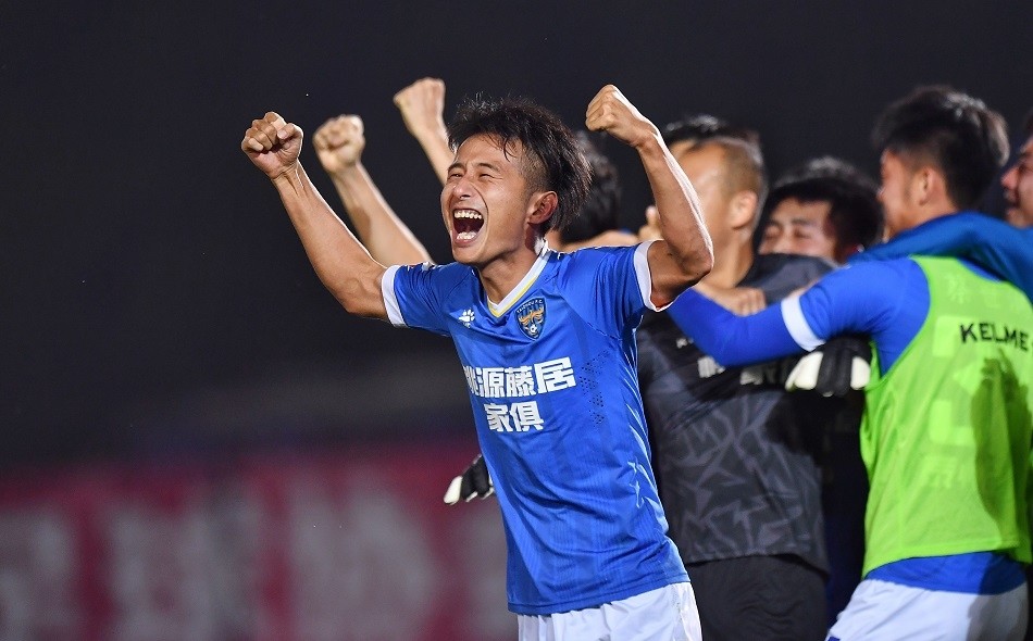 青岛黄海大胜鲁能队，豪取三分