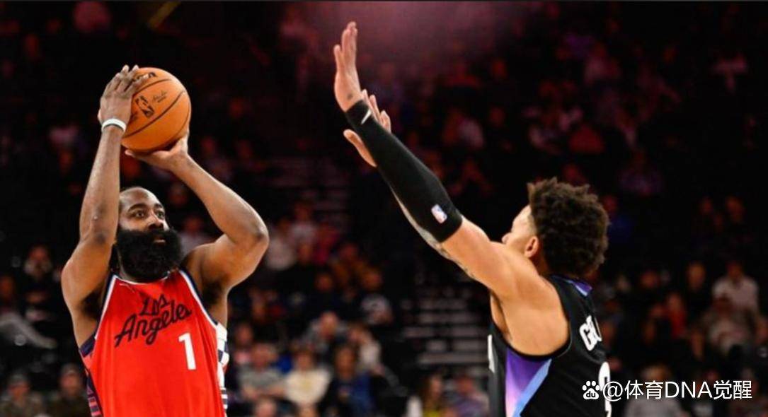 法国男篮横扫德国男篮，伦纳德送出助攻