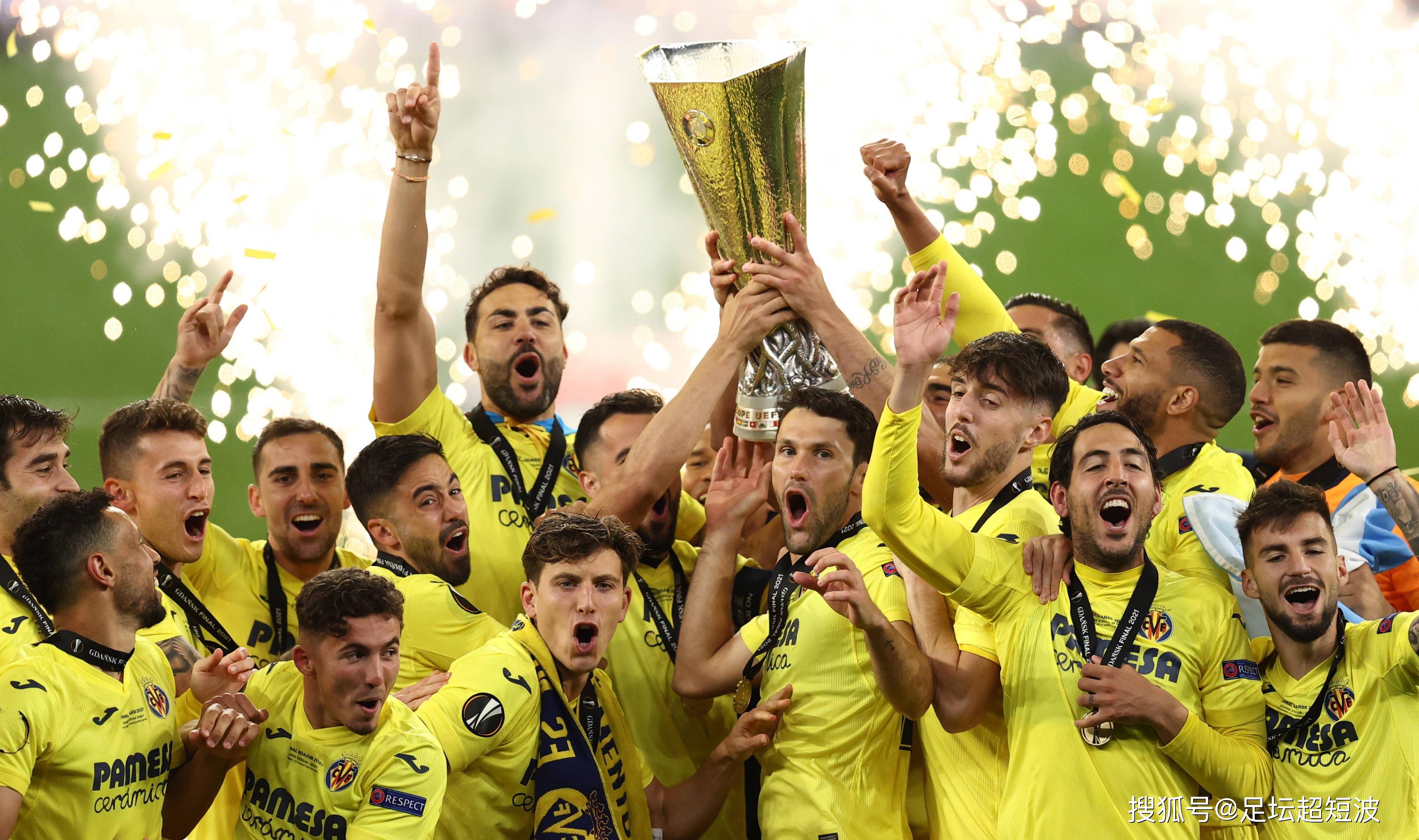 关于阿贾克斯豪取分,走在欧冠榜首的信息 关于阿贾克斯豪取分,走在欧冠榜首的信息