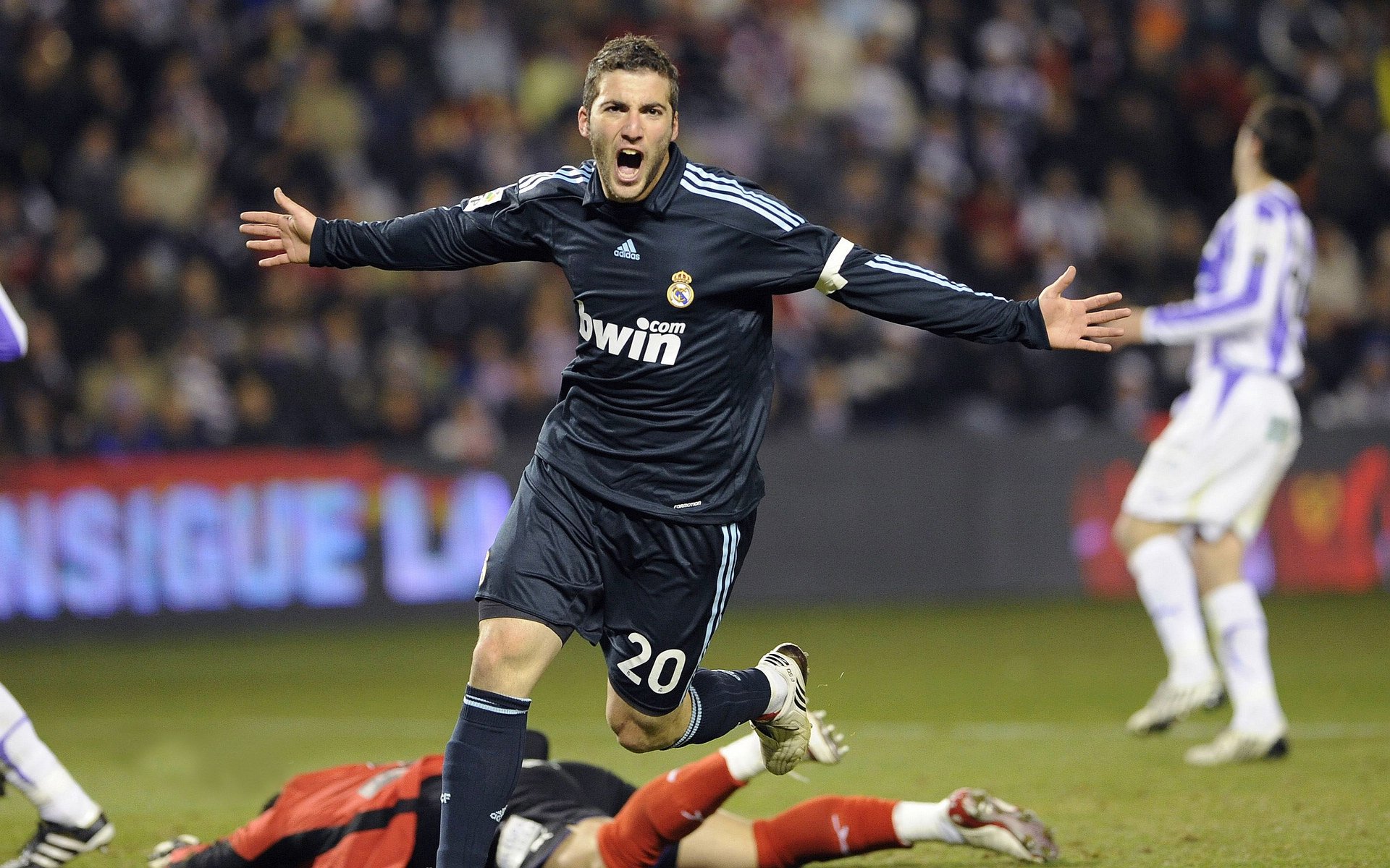 铁壁锁雷恩，托尼定乾坤，西班牙防守艺术与关键先生的诞生