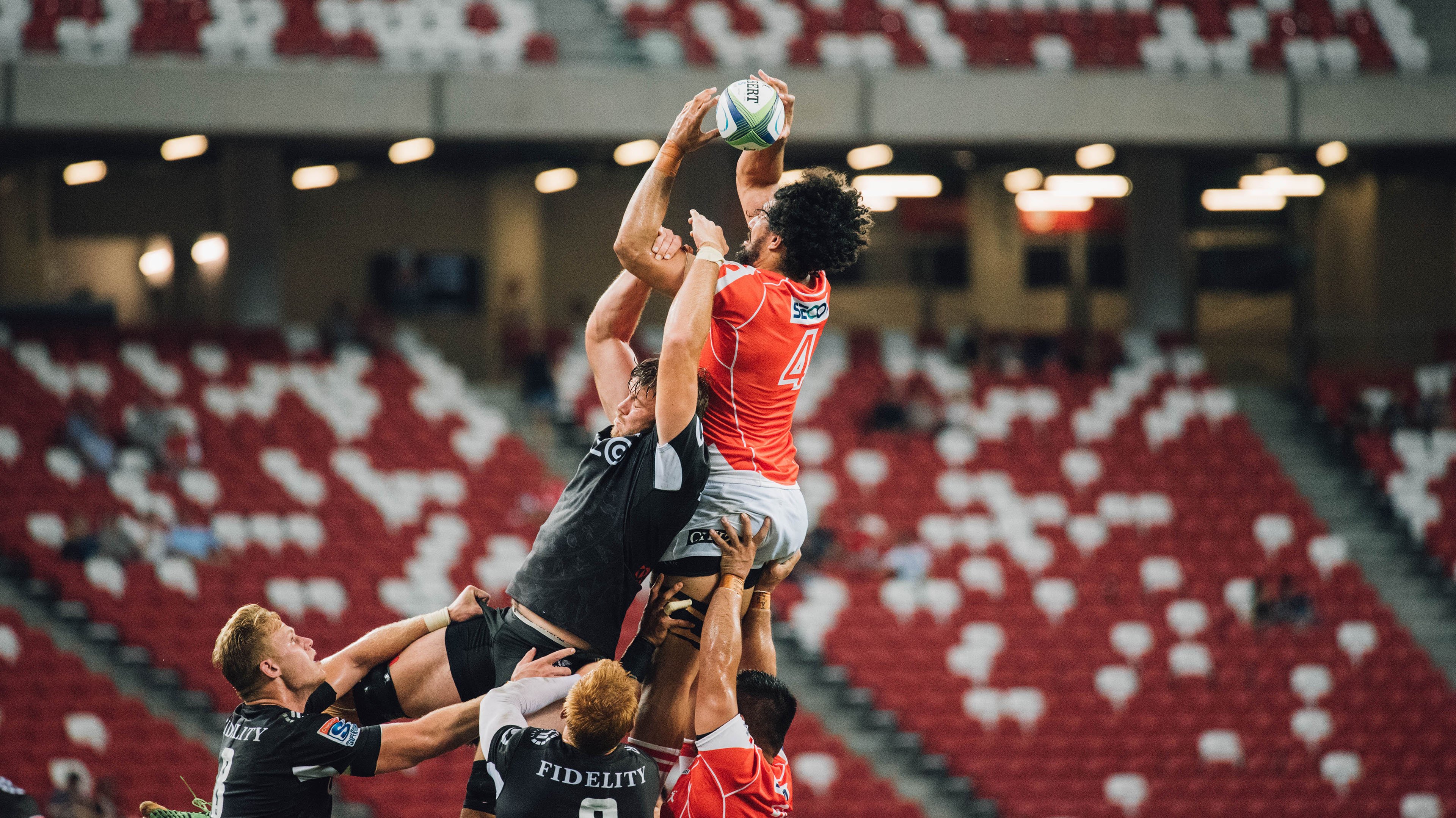 帕尔默连续得分拉开差距，喀麦隆与苏格兰的战术博弈